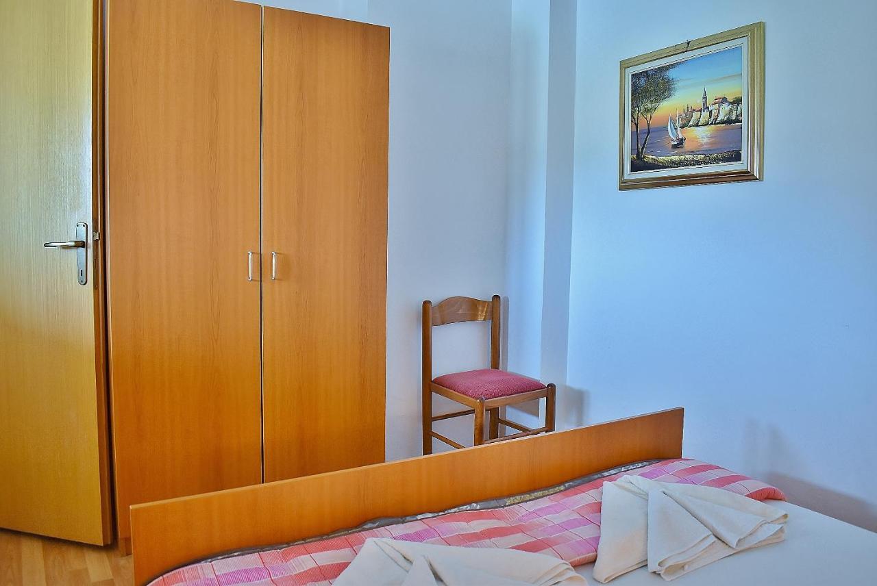 Apartament Banjol ภายนอก รูปภาพ