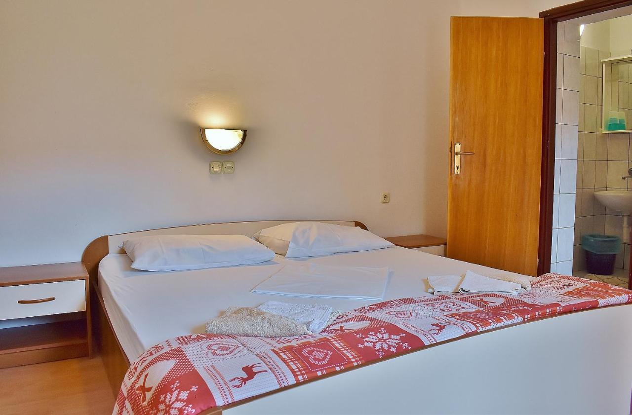 Apartament Banjol ภายนอก รูปภาพ